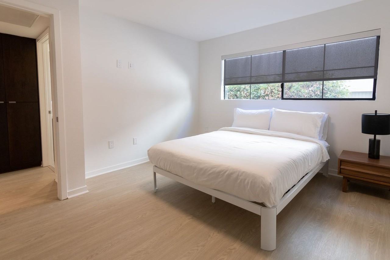 Luxe West - Photo 7 of 10