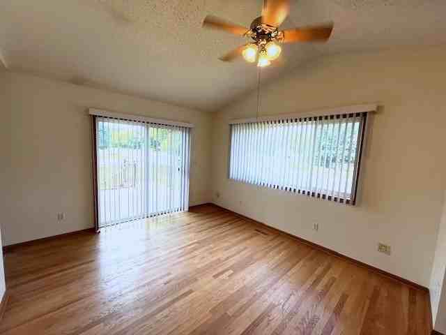 6501 Bonner Ct - Photo 2 of 23