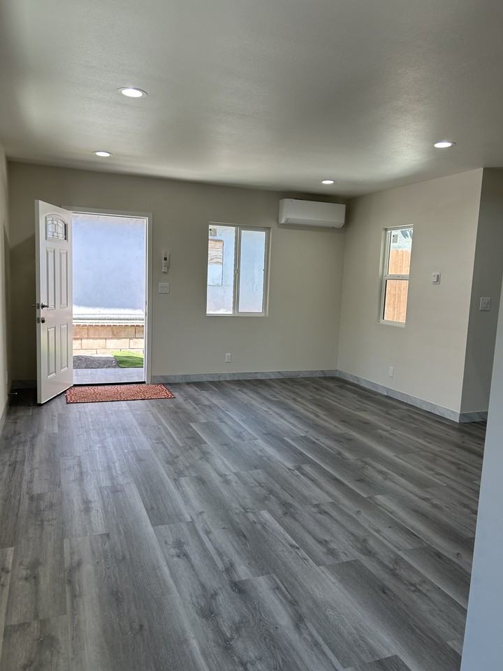 10820 Croesus Ave #NA - Photo 4 of 12