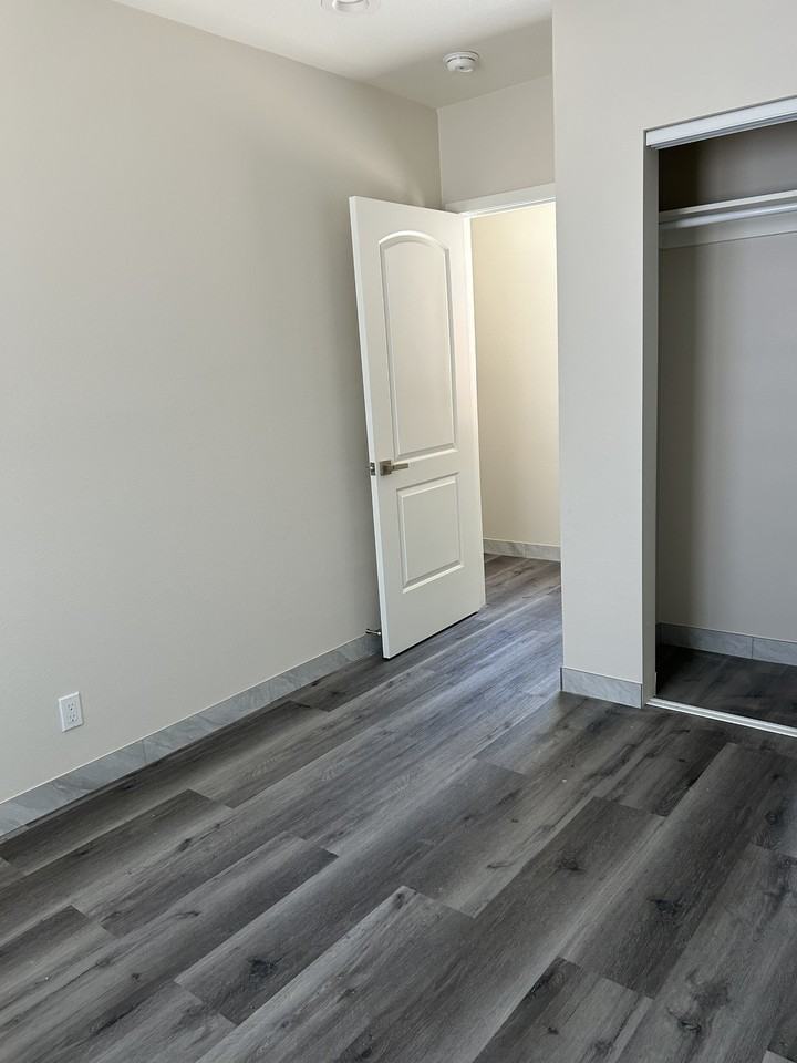 10820 Croesus Ave #NA - Photo 5 of 12