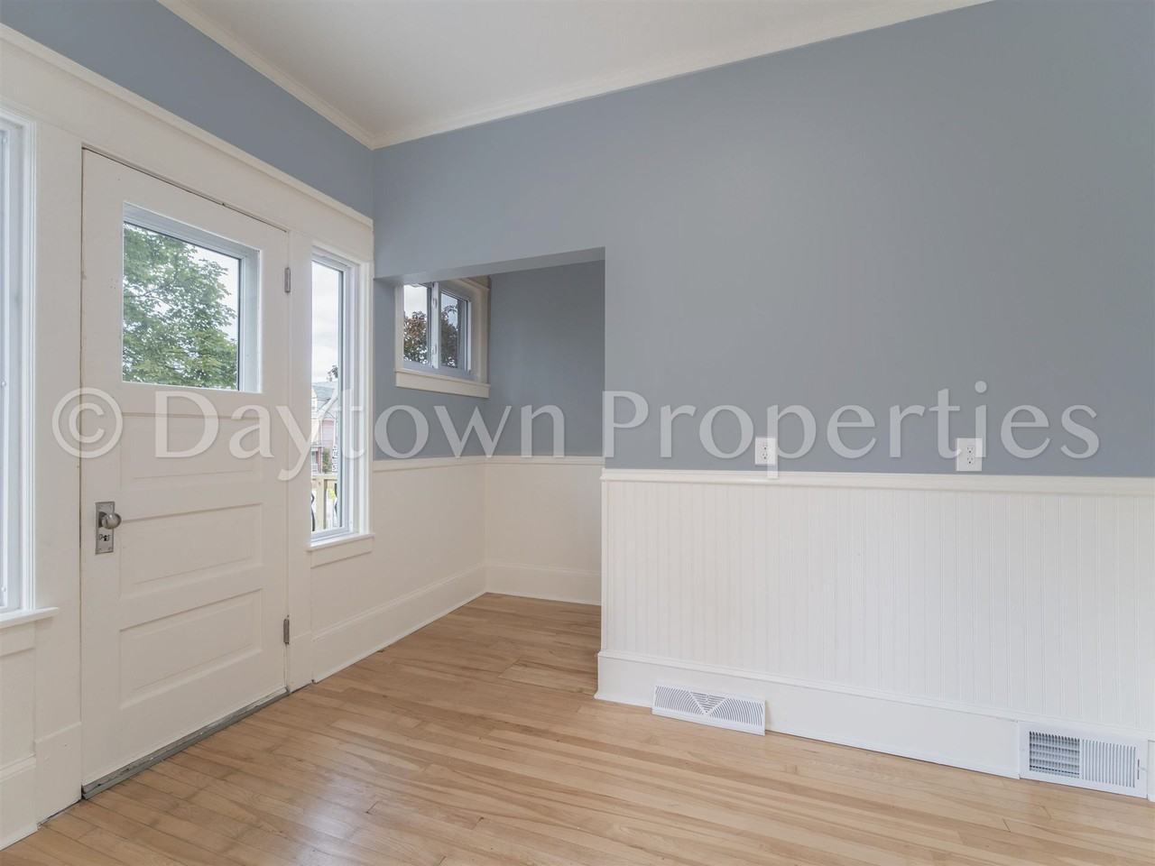 1036 1038 N 21st St #1038 - Photo 2 of 16