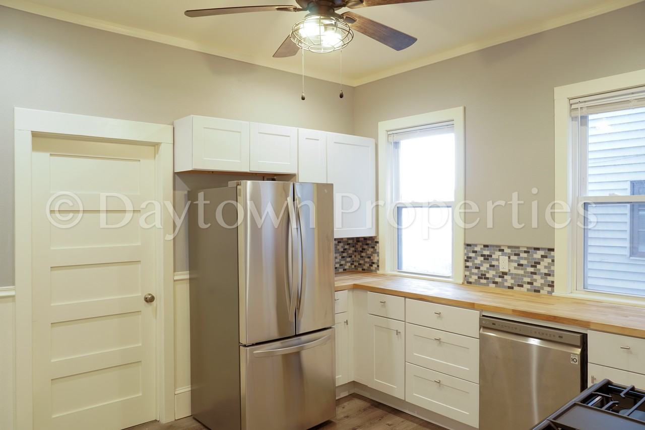 1036 1038 N 21st St #1038 - Photo 7 of 16