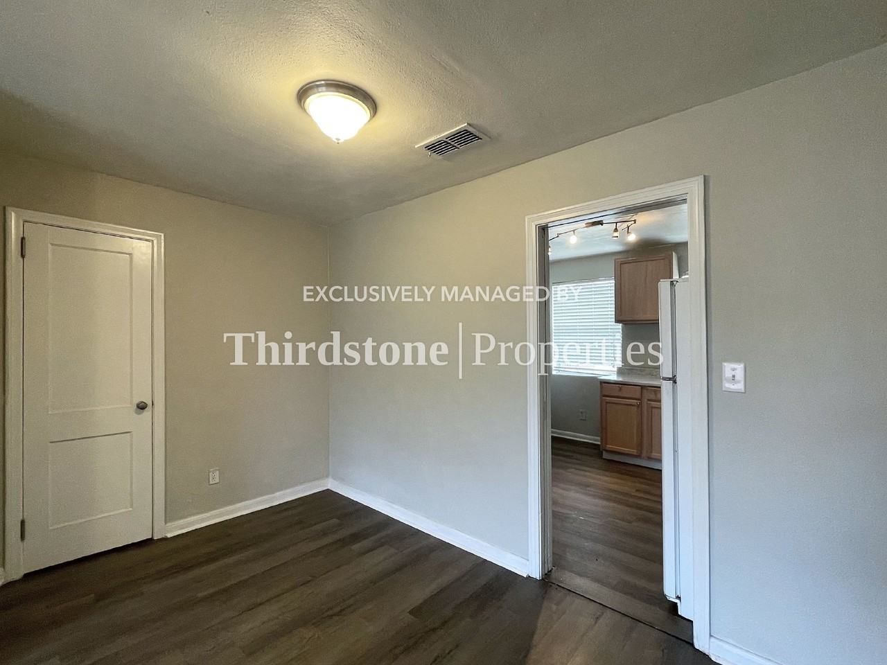 3159 Belden St #4 - Photo 4 of 17