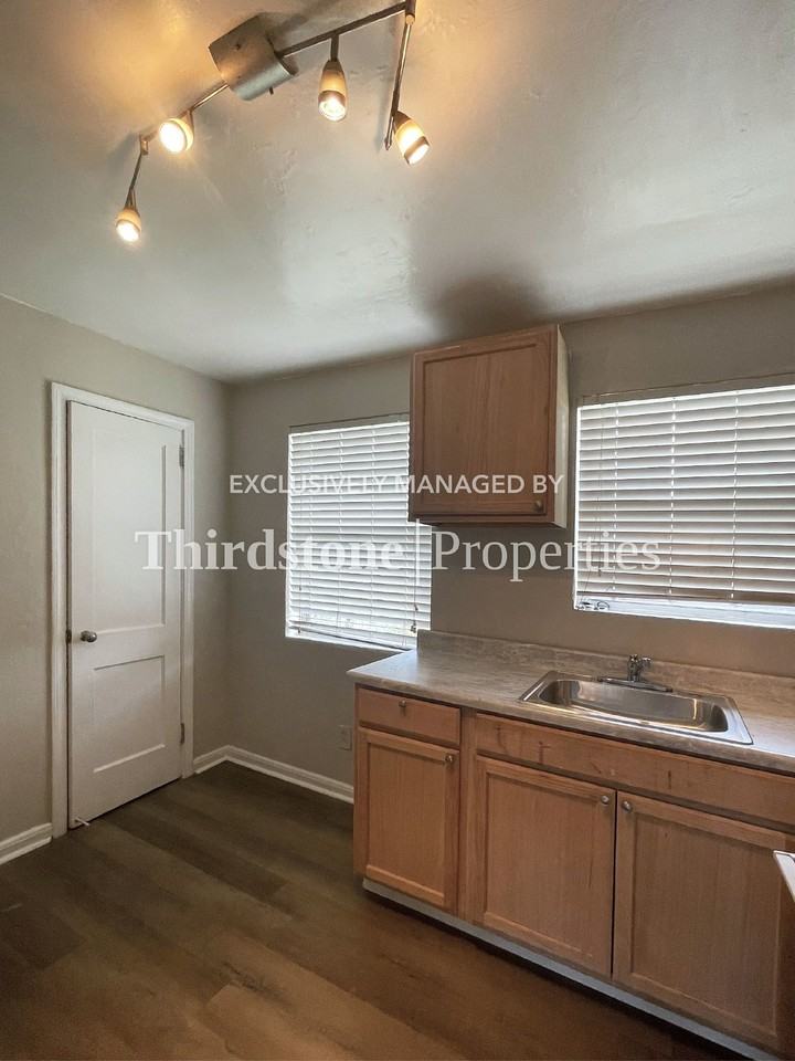 3159 Belden St #4 - Photo 6 of 17