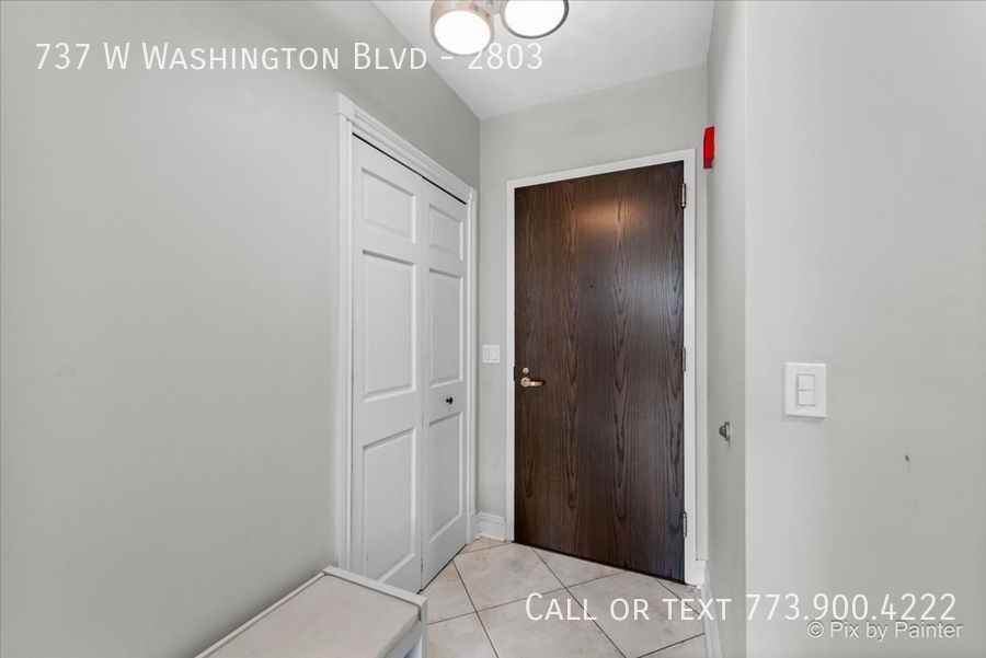 737 W Washington Blvd #2803 - Photo 2 of 26