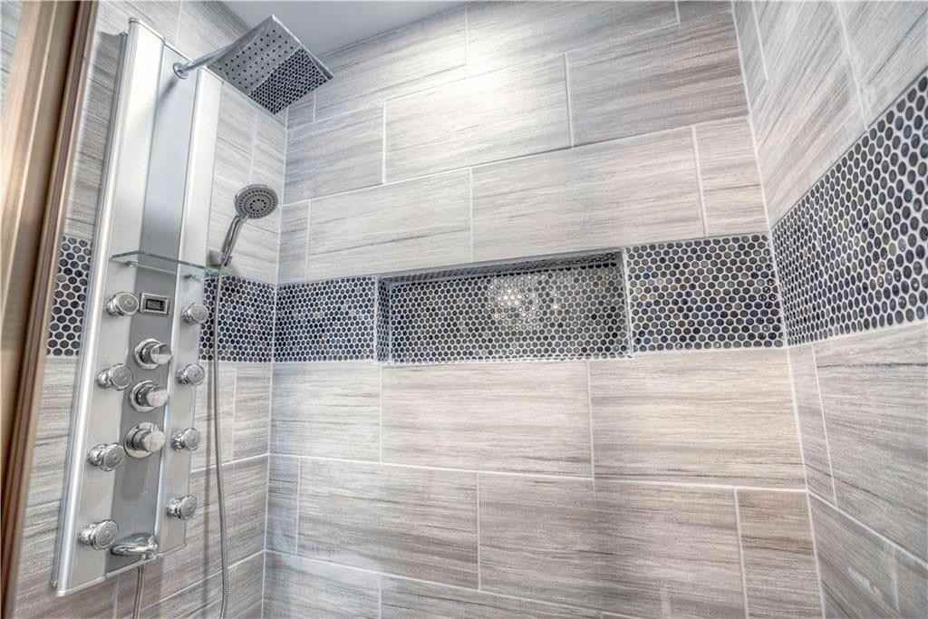 2058 Chicago Ave Nw #NA - Photo 3 of 17
