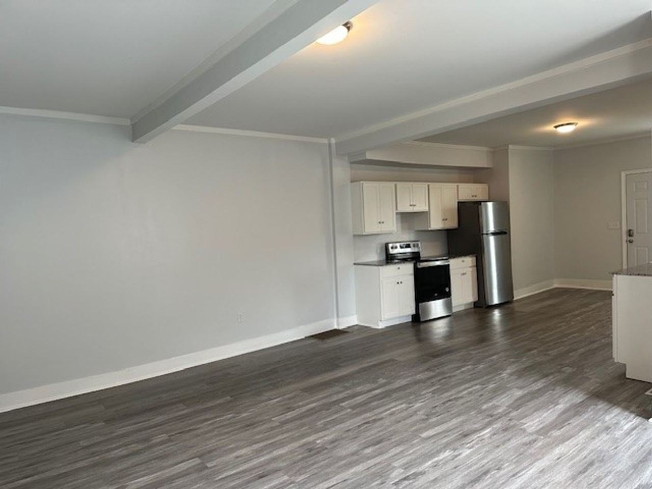 327-329 E Main St - or 329A #101 - Photo 2 of 11