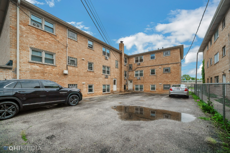 3205 W 97th St #2W - Photo 2 of 6