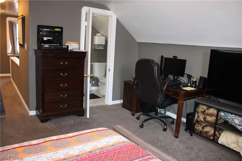 1222 Castleton Rd - Photo 6 of 11