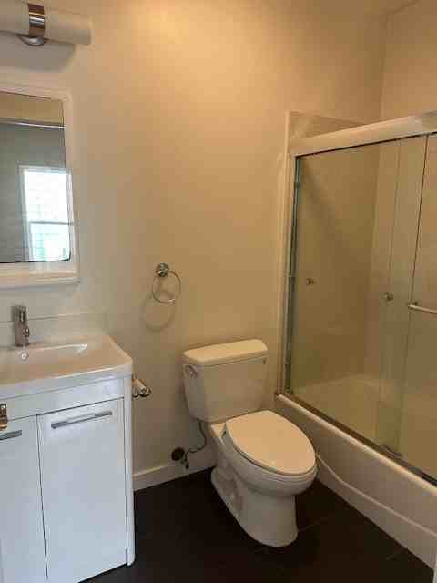 217 Holloway Avenue, Unit Seperate Bedroom - Photo 6 of 7