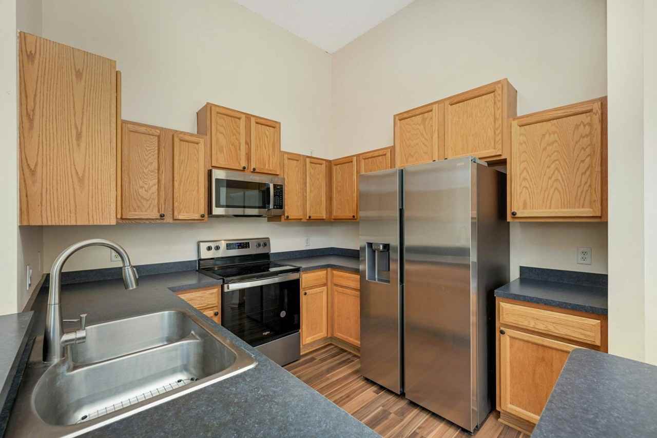 7637 Century Boulevard - Photo 5 of 27