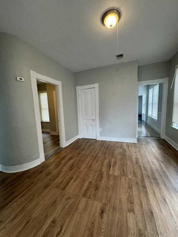 738 Central St - Photo 3 of 9