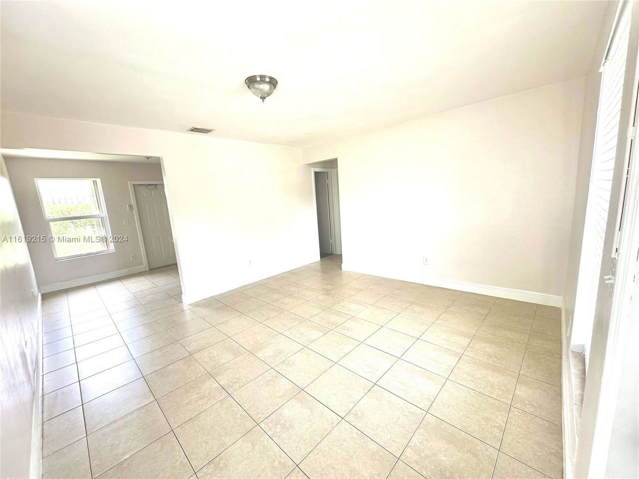 11330 Sw 207th Dr #11330 - Photo 3 of 8