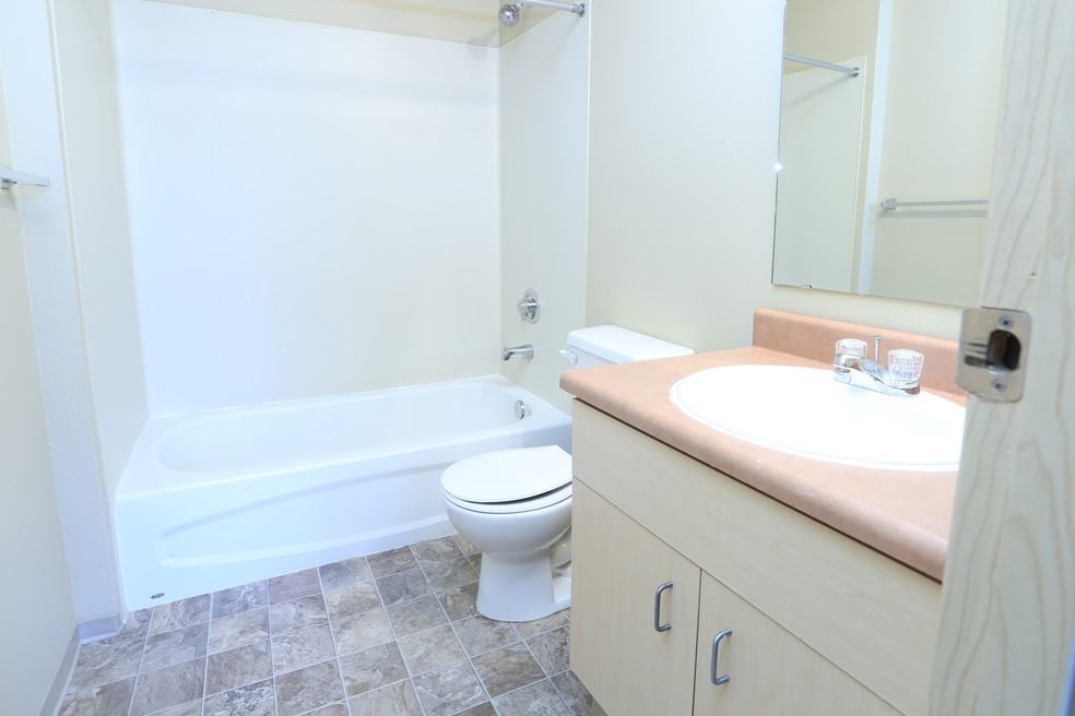 Stonebrook - Photo 7 of 50