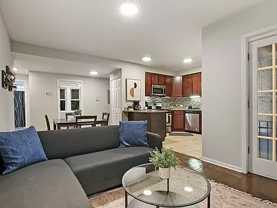 4501 N Milwaukee Ave Apt 3 - Photo 1 of 1