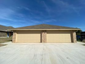 727 Sw 13th St - Photo 1 of 1