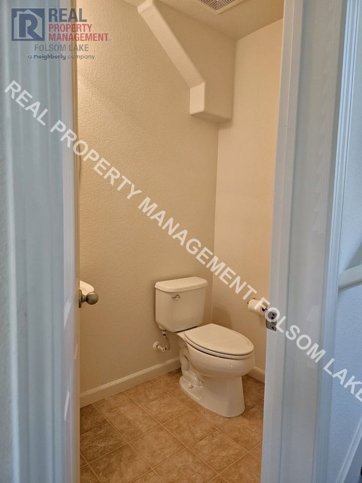 146 Barnhill Dr - Photo 6 of 21