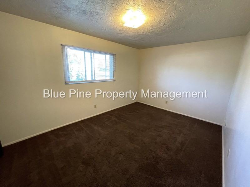 1489 Mountain View Ln #3 - Photo 5 of 7