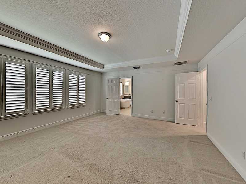 8931 Lookout Pointe Dr - Photo 5 of 31