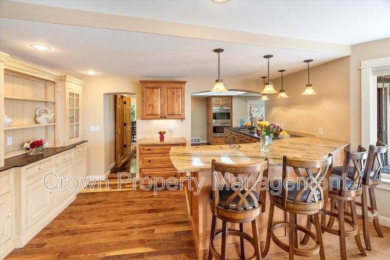 14364 Community Ln - Photo 2 of 47