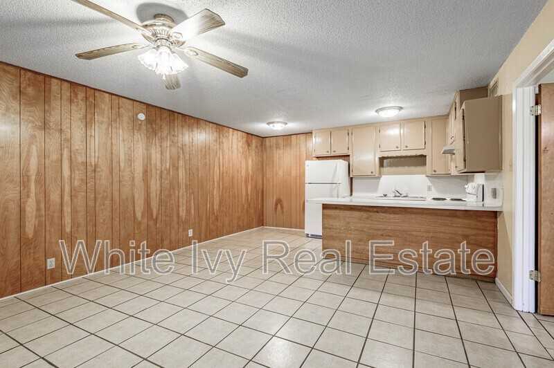 120 Mcadams Ln #E - Photo 4 of 10