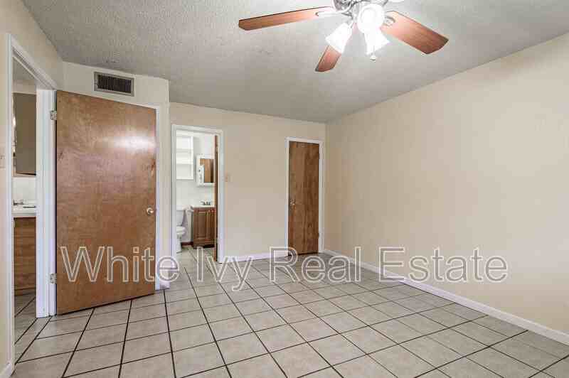 120 Mcadams Ln #E - Photo 6 of 10