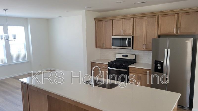 841 Parc Townes Dr - Photo 4 of 29