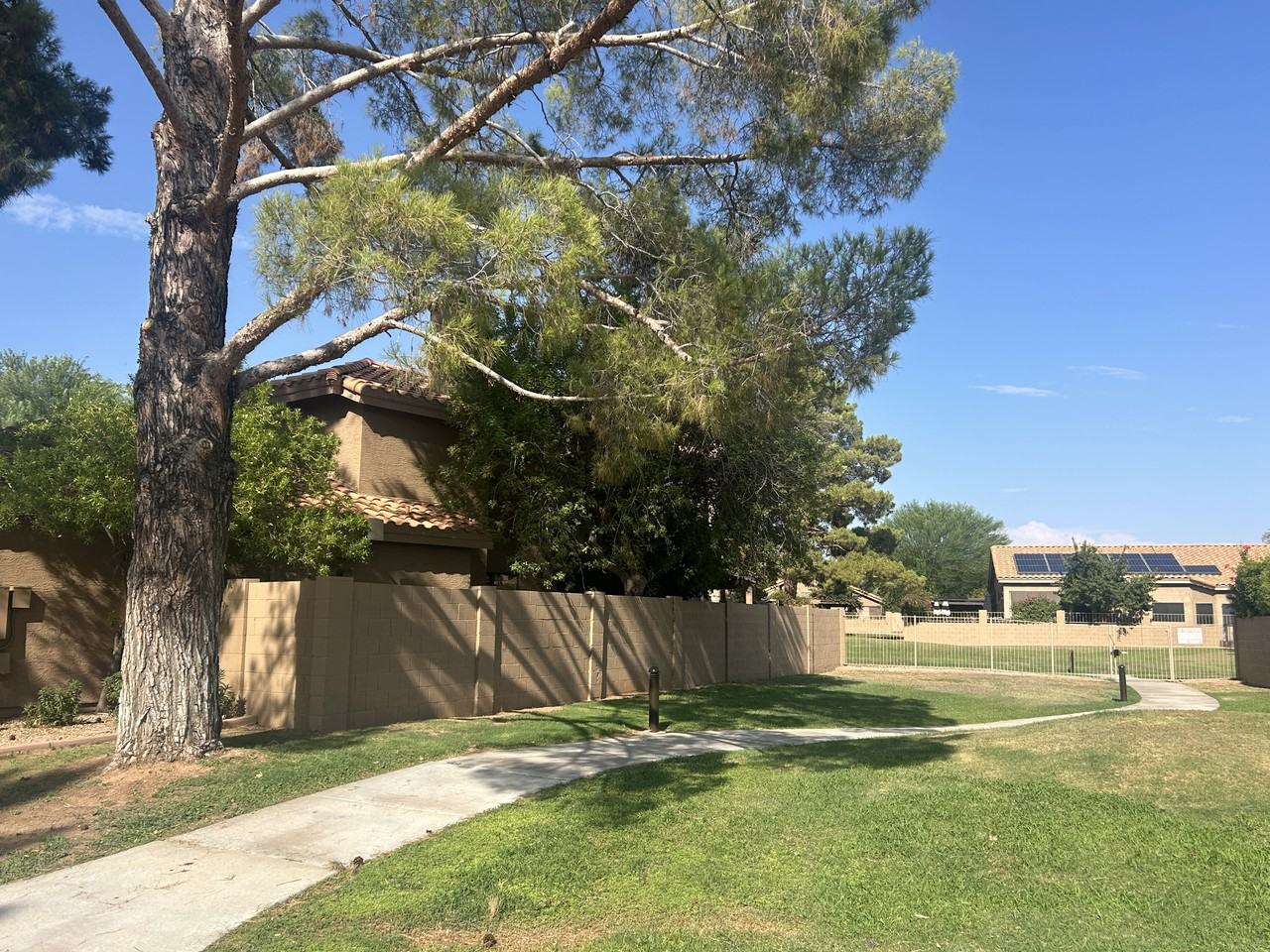 15845 North 50th Street - Photo 4 of 36