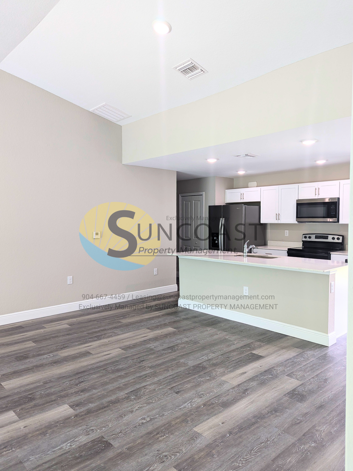 2833 Whaling Rd - Photo 2 of 26