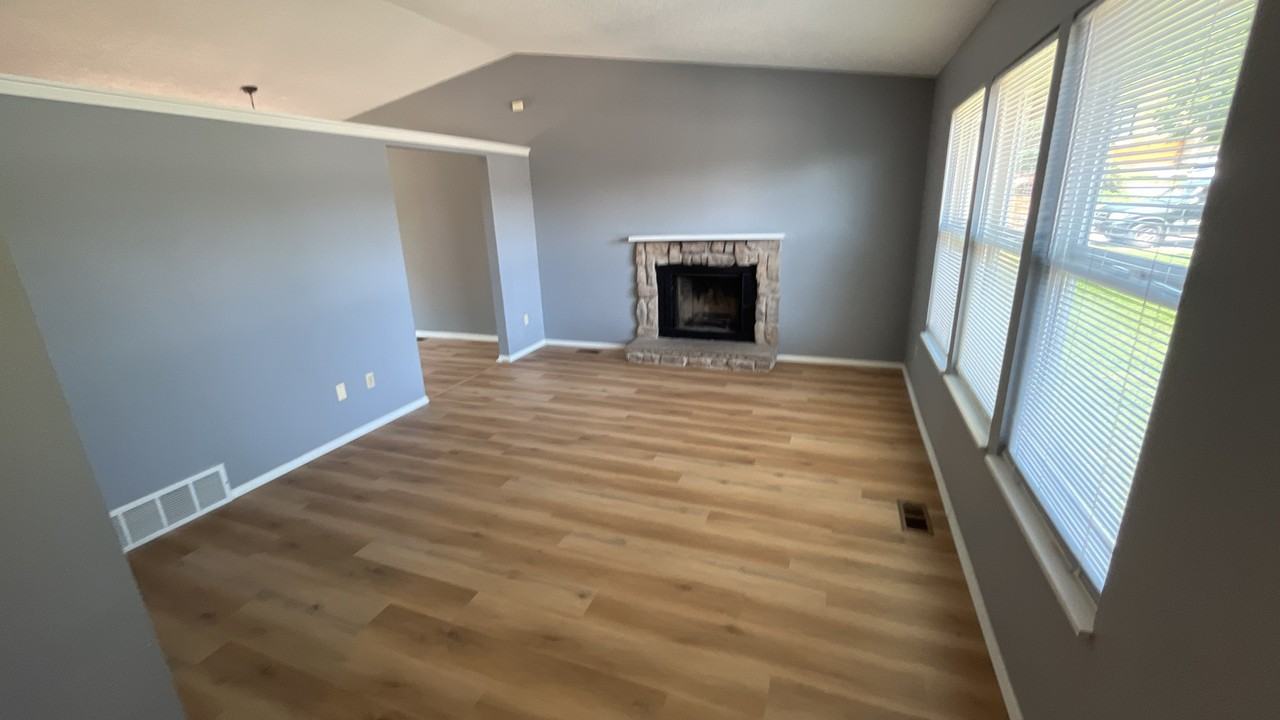 3642 Trailbluff Pl - Photo 2 of 11