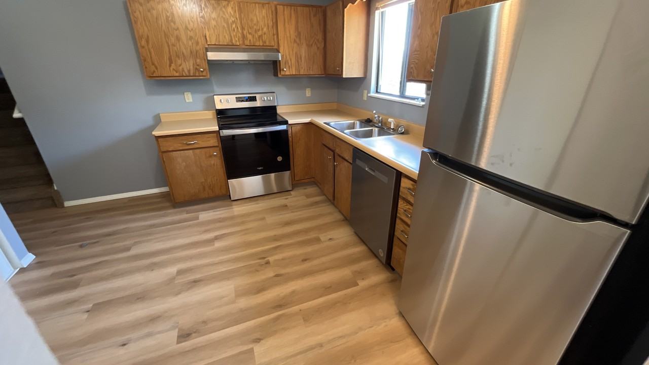 3642 Trailbluff Pl - Photo 4 of 11