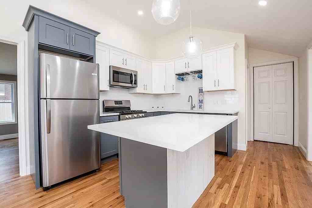 22 Crystal Lake Dr - Photo 2 of 19