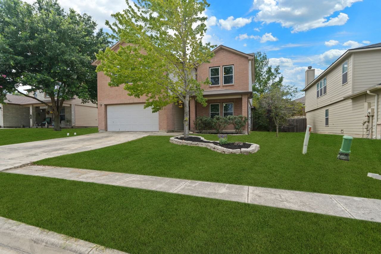 232 N Willow Way - Photo 2 of 26