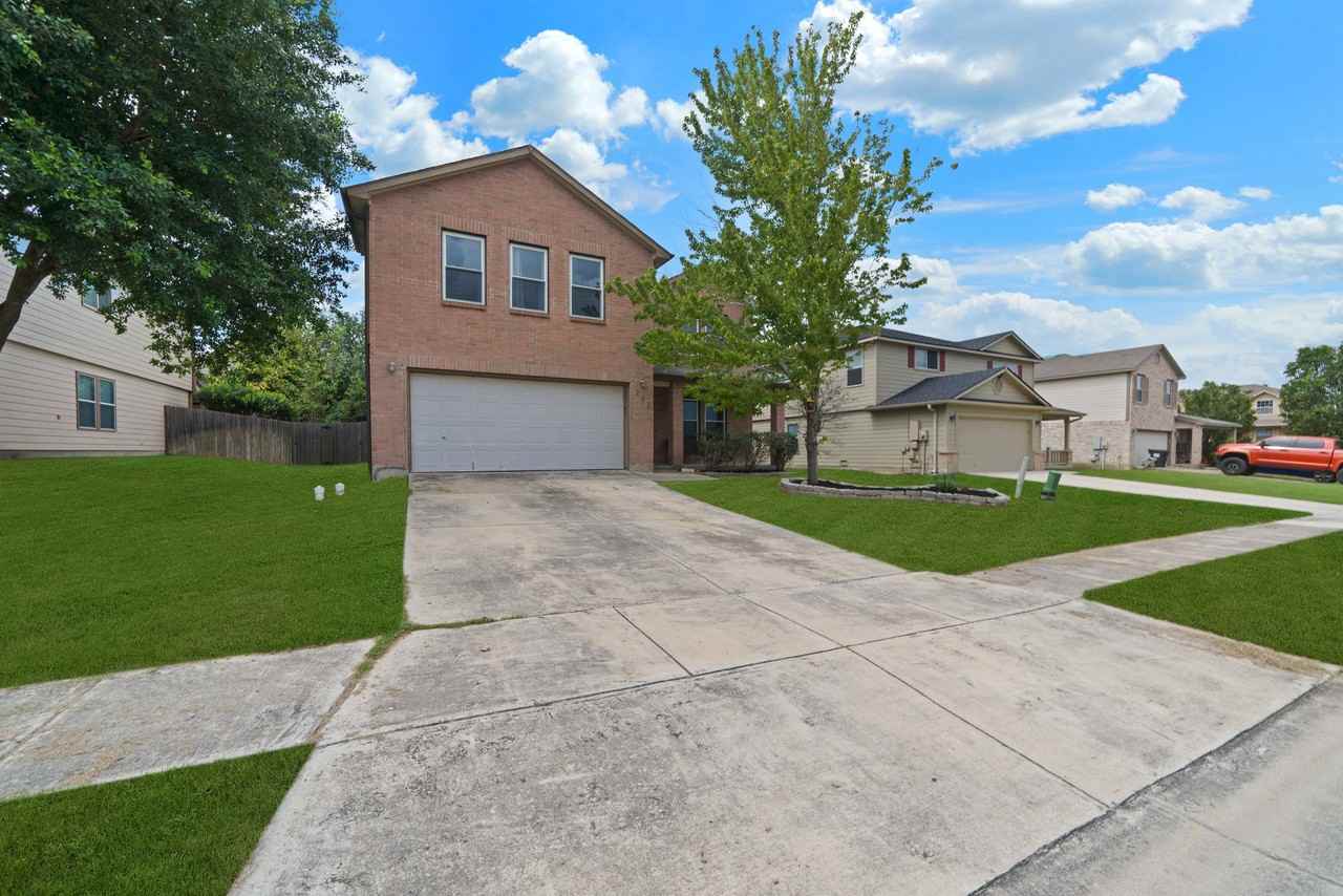 232 N Willow Way - Photo 3 of 26