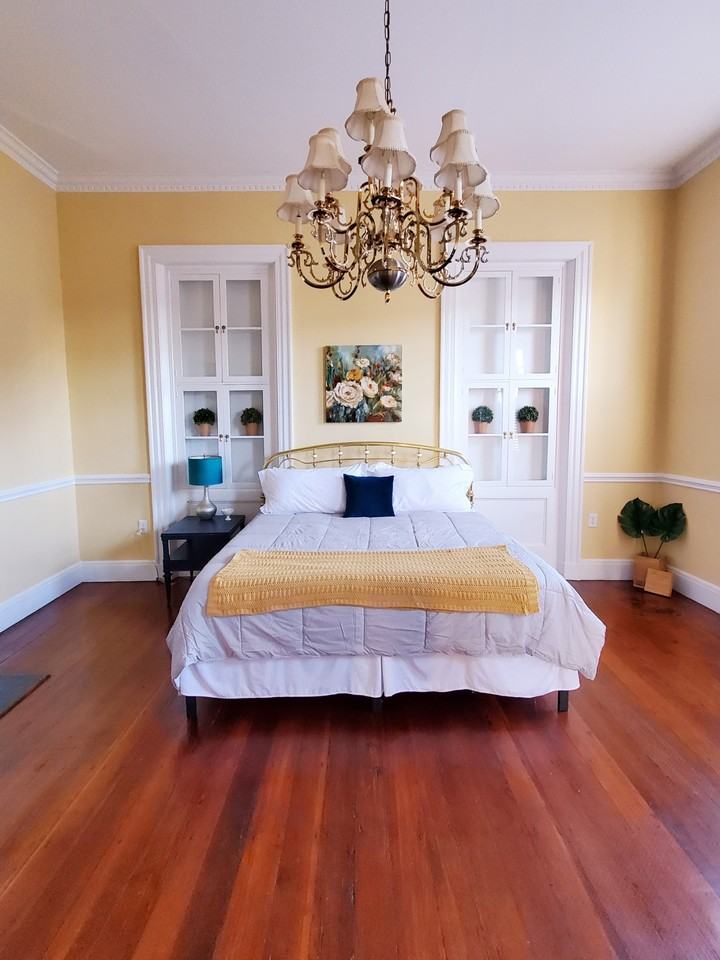 8 Congress St N - Photo 3 of 6