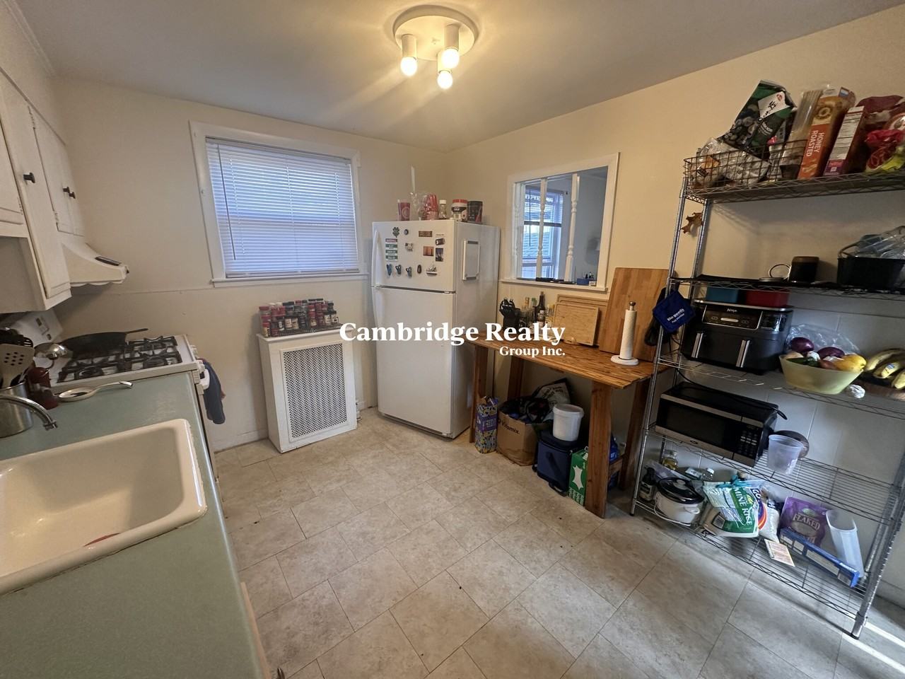 543 Broadway #1R - Photo 3 of 19