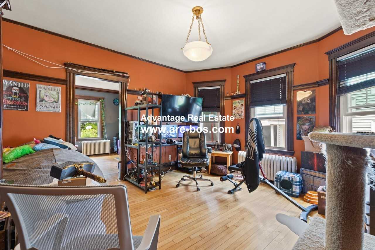 212 Maplewood St #1 - Photo 2 of 20
