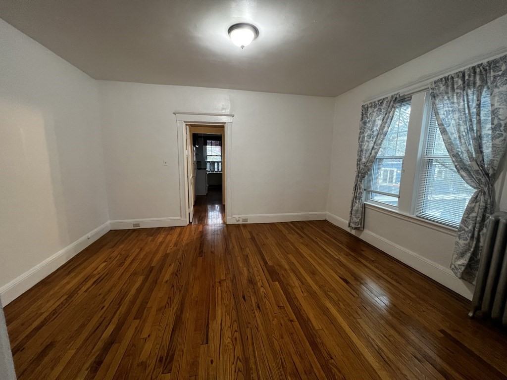 865 Centre St #2L - Photo 3 of 9