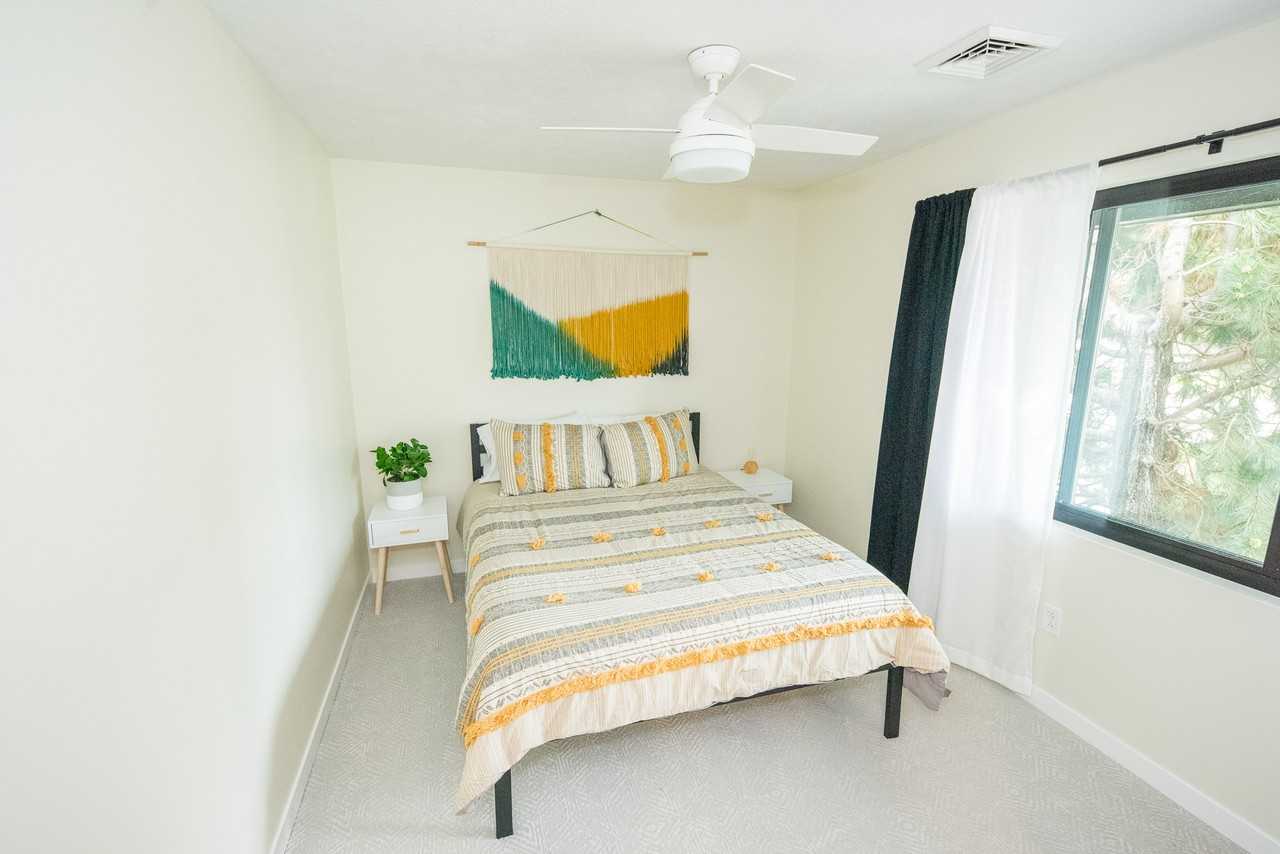 128 W Madison St #NA - Photo 2 of 6