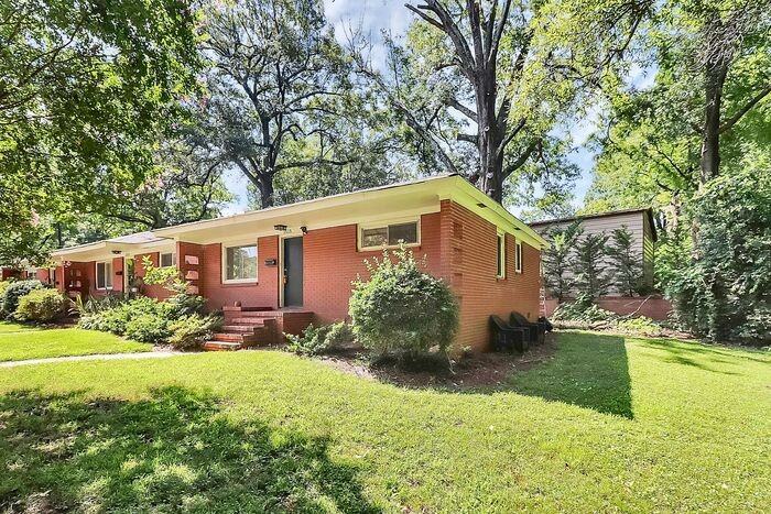 1515 Pecan Ave - Photo 2 of 30