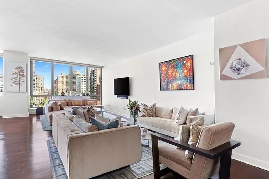 Columbus Ave #19A - Photo 2 of 6