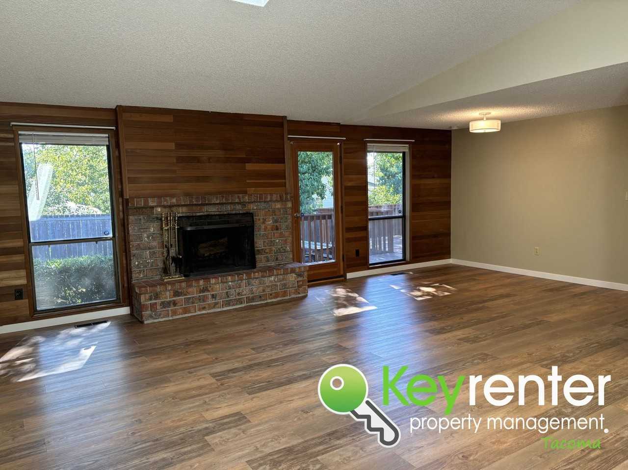2722 Cambridge Dr - Photo 3 of 26