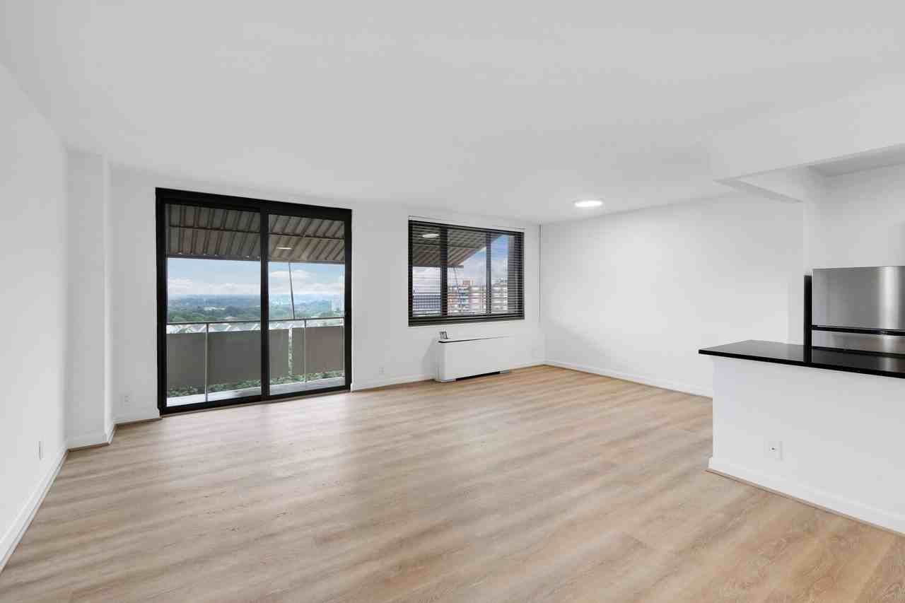 5005 Seminary Road - Photo 2 of 9