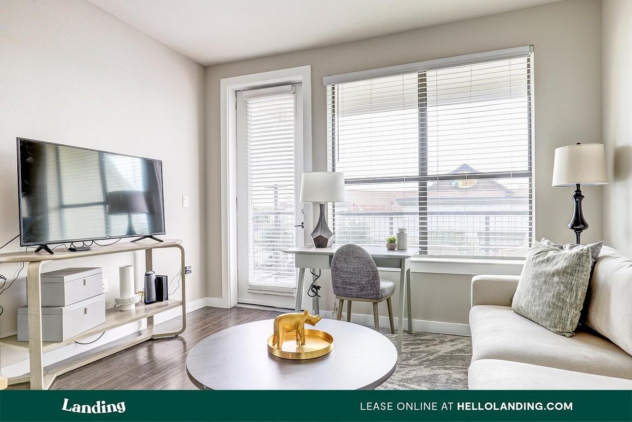 5810 Worth Pkwy - Photo 7 of 50