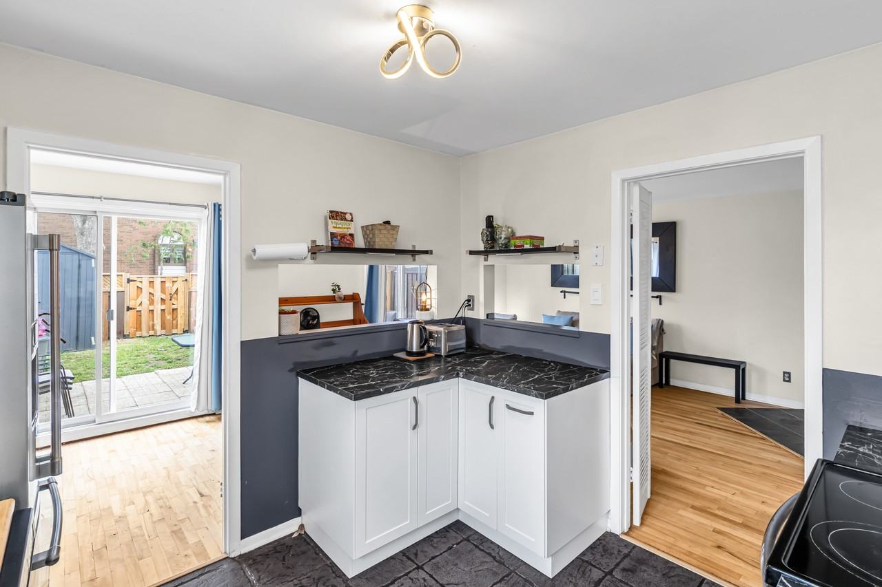 307 Rue Hyman Drive - Photo 3 of 24