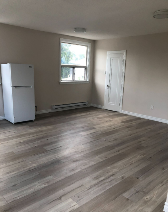 786 Eglinton Avenue East #E4 - Photo 3 of 5