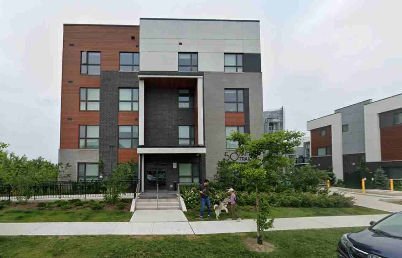 213-50 Kaitting Trail, Oakville, Ontario L6M 5N3 - Photo 2 of 14