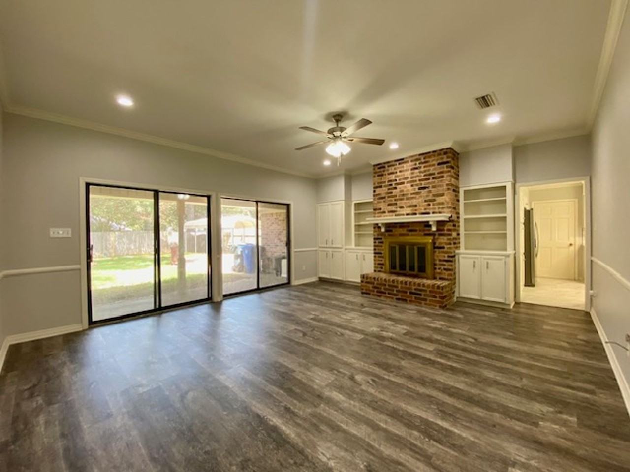 9925 Beaver Creek Dr - Photo 2 of 15