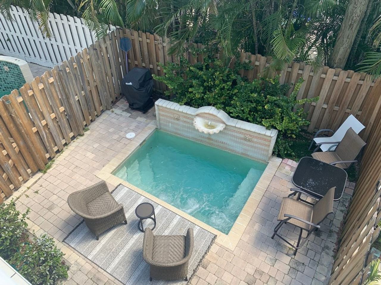 4216 Seagrape Dr - Photo 3 of 50