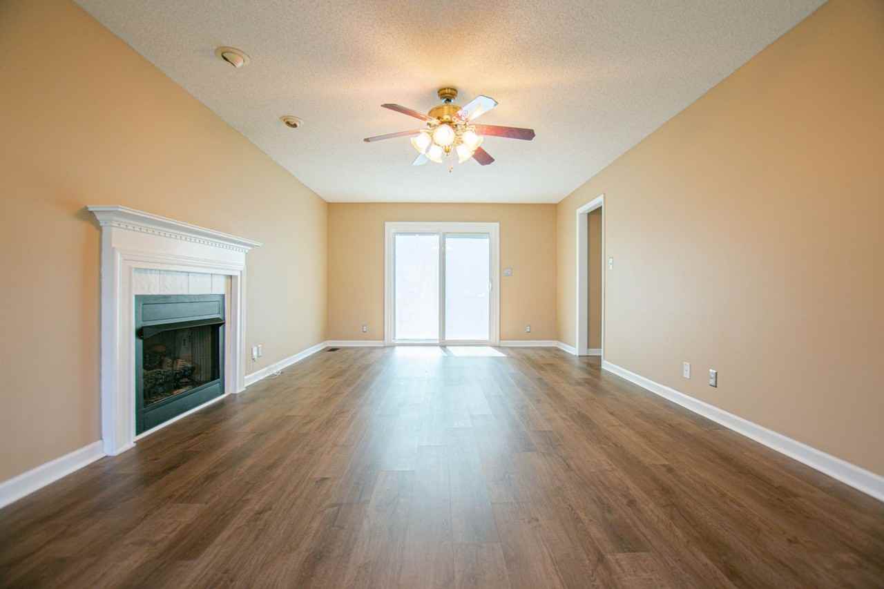 895 Sugarcane Way - Photo 3 of 23